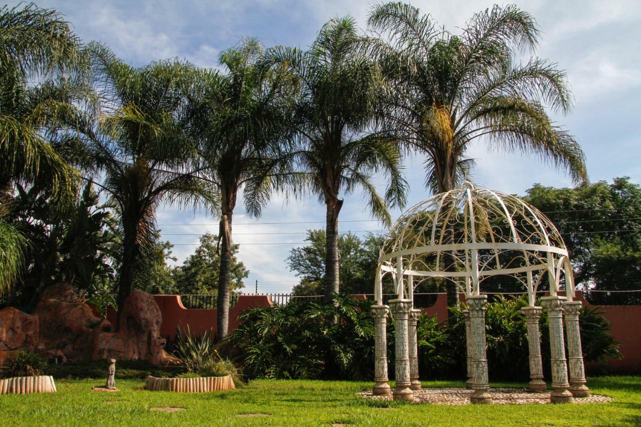 El Gran Chaparral Guest House Pretoria-Noord Exteriör bild