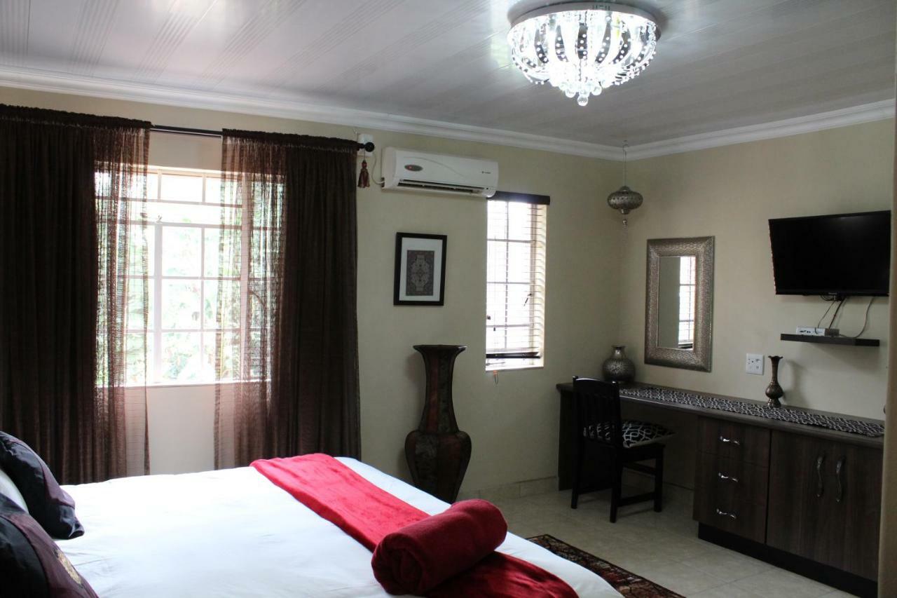 El Gran Chaparral Guest House Pretoria-Noord Exteriör bild